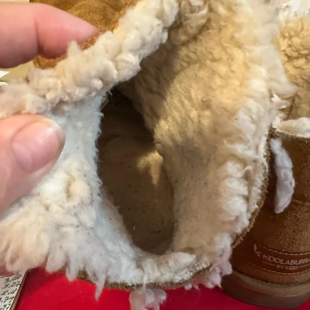 Uggs kookaburra Kids Shearling-Lined Winter Boots - Chestnut Brown. Size4